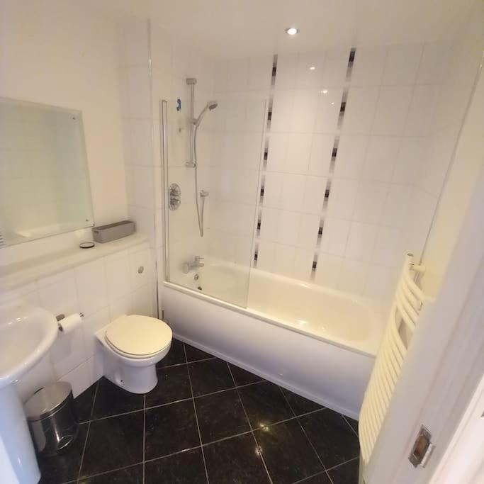 Centrally Situated 1 Bedroom Apartment! Birmingham Exterior foto